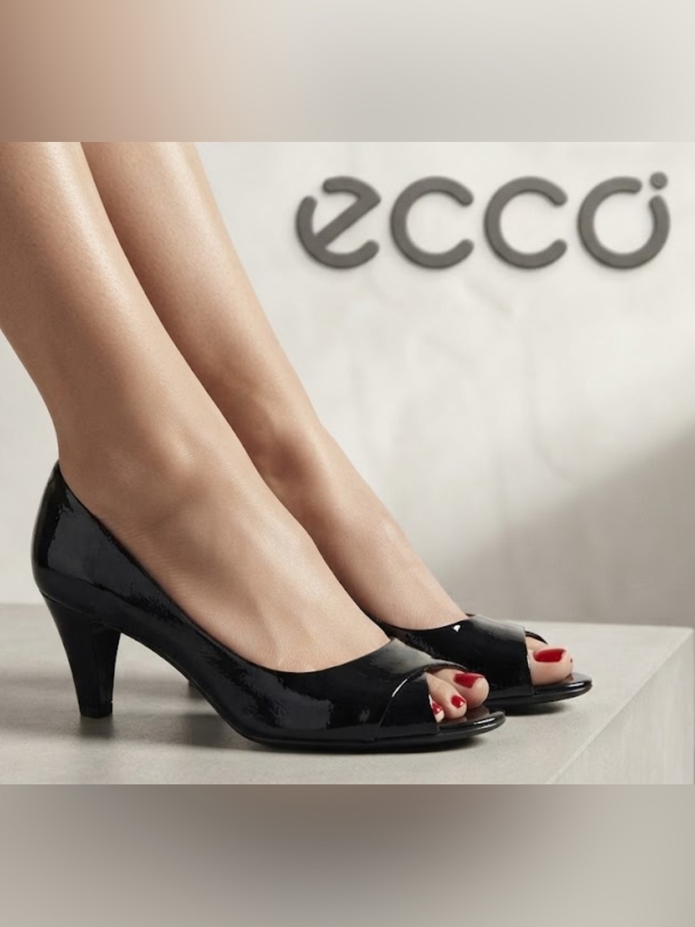 Authentic Ecco black patent leather dress heels 9